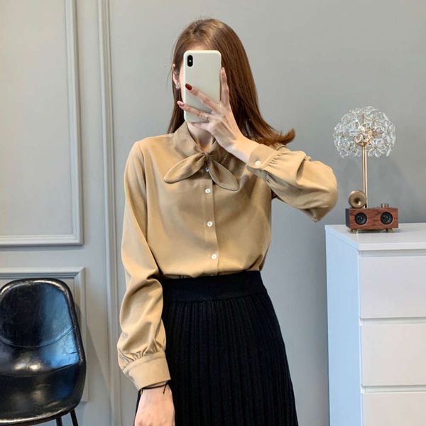 rabbit ear twill down show thin wrinkle ristant temperament elegant shirt girl, White
rabbit ear twill down show thin wrinkle ristant temperament elegant shirt girl, White