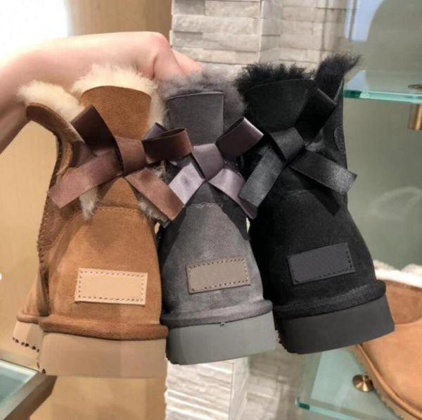 brand 2020 women's snow boots 100% genuine cow leather fur boot bow boots warm winter women's shoes right, Black
brand 2020 women's snow boots 100% genuine cow leather fur boot bow boots warm winter women's shoes right, Black