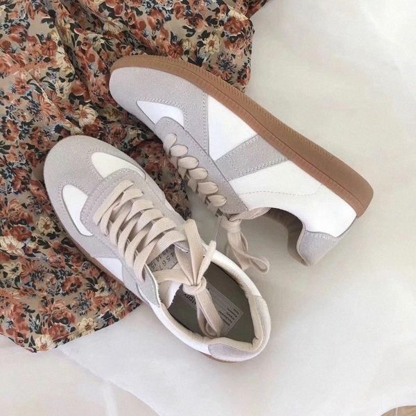 luxury 2021 women flats shoes spring/autumn new fashion sneakers retro low cut lace-up shoes for women sneakers #z74x
luxury 2021 women flats shoes spring/autumn new fashion sneakers retro low cut lace-up shoes for women sneakers #z74x