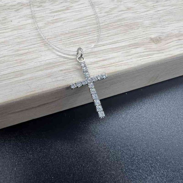 fashion simple cross transparent fishing line necklace pearl crystal zircon invisible pendants for women, Silver
fashion simple cross transparent fishing line necklace pearl crystal zircon invisible pendants for women, Silver