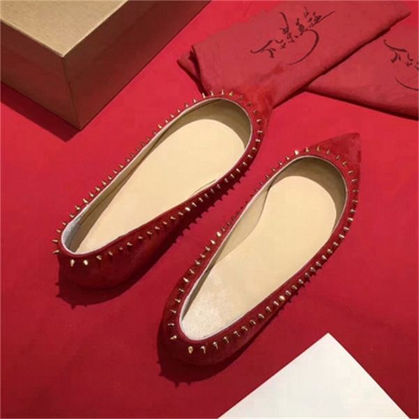 2021 black riveting nails pointed at women's flat new shallow mouth lift thin red shoes djwb
2021 black riveting nails pointed at women's flat new shallow mouth lift thin red shoes djwb