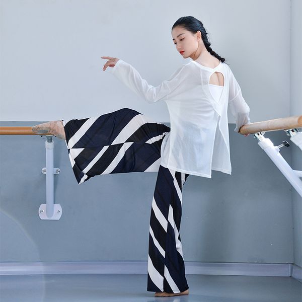 lyrical dance costume for dance outfits wide-legged pants classical dance wear designer clothing ballet pants jl2109, Black;red
lyrical dance costume for dance outfits wide-legged pants classical dance wear designer clothing ballet pants jl2109, Black;red