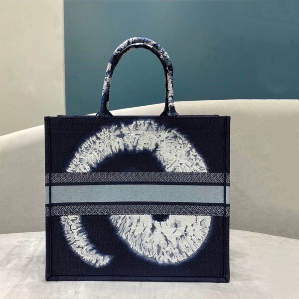 new book tote retro canvas embroidered tote bag presbyopic shopping bag large capacity portable shoulder bag for women
new book tote retro canvas embroidered tote bag presbyopic shopping bag large capacity portable shoulder bag for women