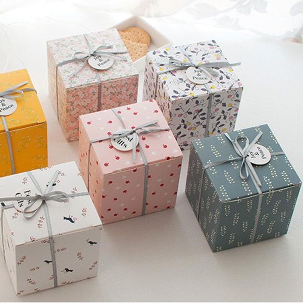 gift wrap 2pcs christmas sweet box beloved valentine's day paper bag creative birthday wedding jewelry packing1
gift wrap 2pcs christmas sweet box beloved valentine's day paper bag creative birthday wedding jewelry packing1