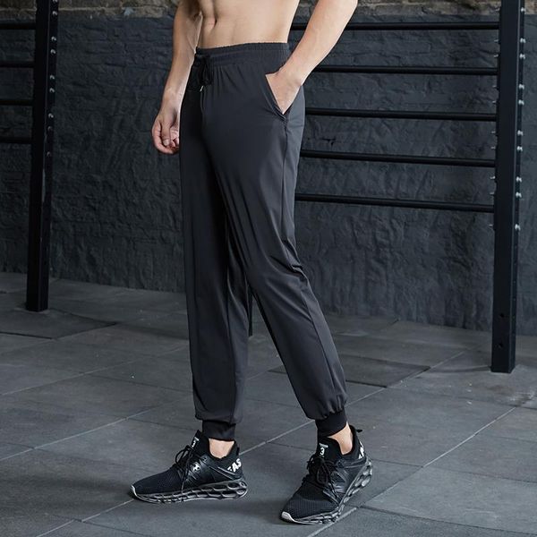 running pants 2021 willarde men's workout gym drawstring sweatpants man outdoors slacks quick dry training jogging trousers, Black;blue
running pants 2021 willarde men's workout gym drawstring sweatpants man outdoors slacks quick dry training jogging trousers, Black;blue