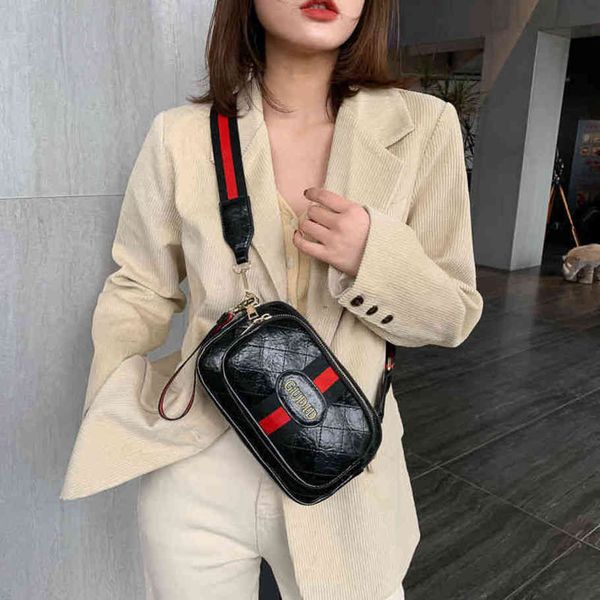 80% off shop clearance spring new lingge embroidery net red small square bag wide strap single shoulder cross carrying portable multi-layer
80% off shop clearance spring new lingge embroidery net red small square bag wide strap single shoulder cross carrying portable multi-layer