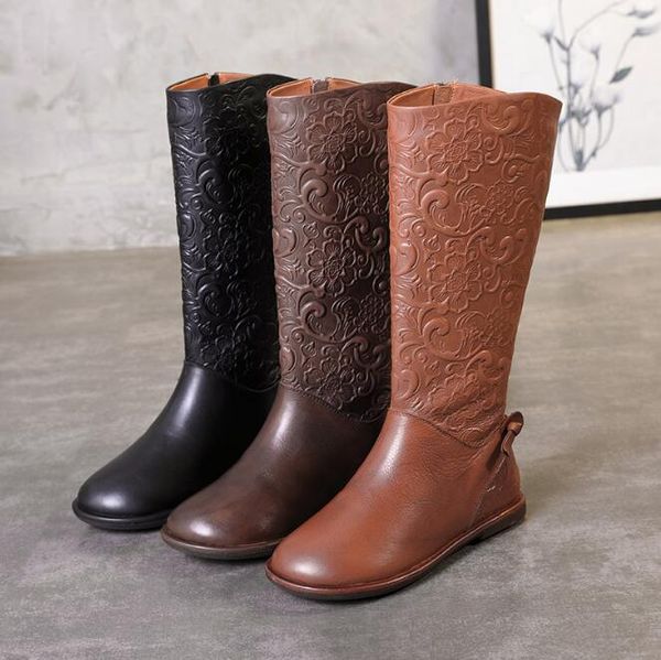 2020 autumn and winter velvet warm round toe ethnic retro boots soft bottom leather flat heel women's shoes, Black
2020 autumn and winter velvet warm round toe ethnic retro boots soft bottom leather flat heel women's shoes, Black