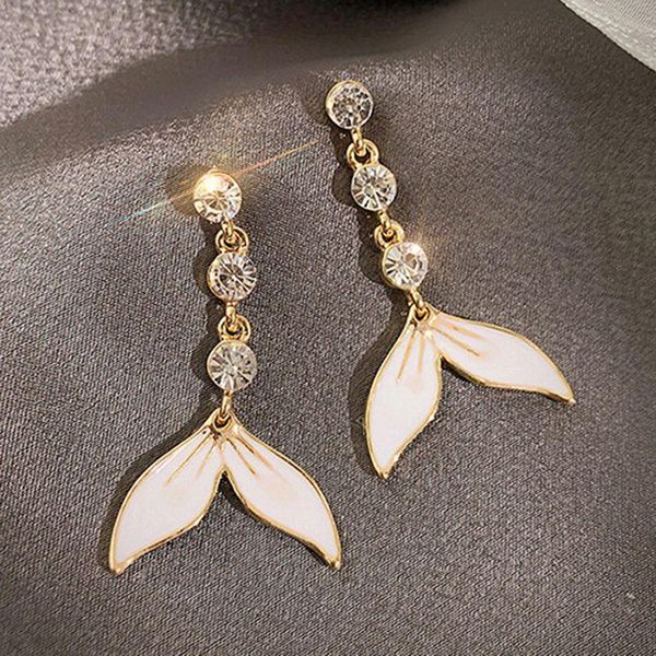 delicate rhinestone mermaid tail fishtail dangle earrings temperament crystal women lovely jewelry gift & chandelier, Silver
delicate rhinestone mermaid tail fishtail dangle earrings temperament crystal women lovely jewelry gift & chandelier, Silver