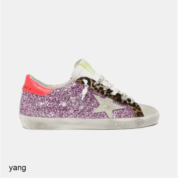 autumn winter new purple sequins make old small dirty men's and women's lovers' shoes
autumn winter new purple sequins make old small dirty men's and women's lovers' shoes