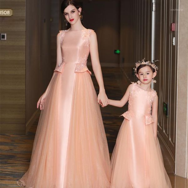 family matching outfits mommy and me mother daughter baby dresses wedding clothes mom christmas tutu dress princess model show set1, Blue
family matching outfits mommy and me mother daughter baby dresses wedding clothes mom christmas tutu dress princess model show set1, Blue