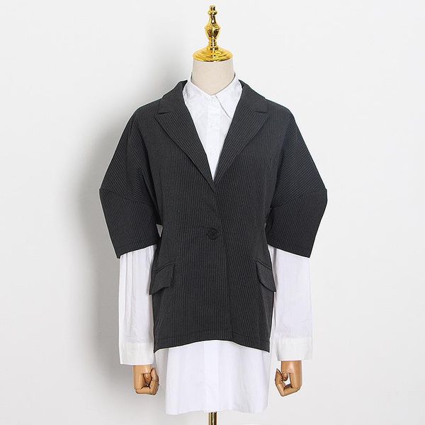 high street new fashion 2021 designer blazer shirt women's notched collar long sleeve shirt patchwork striped blazers, White;black
high street new fashion 2021 designer blazer shirt women's notched collar long sleeve shirt patchwork striped blazers, White;black