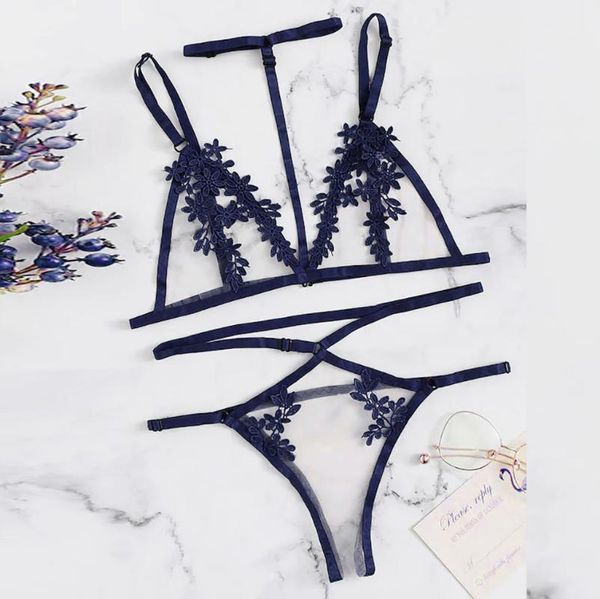 2pcs lingerie lace bra+g-string sets lace mesh patchwork underwear sets women flowers sleeveless halter crop thong1, Red;black
2pcs lingerie lace bra+g-string sets lace mesh patchwork underwear sets women flowers sleeveless halter crop thong1, Red;black