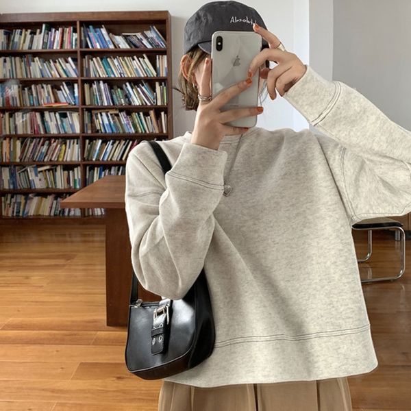 usmra spring and sweater short camera bat sleeve solid ins autumn coat sweatercolor sweater women's loose lazy bfwind korean style coat, Black
usmra spring and sweater short camera bat sleeve solid ins autumn coat sweatercolor sweater women's loose lazy bfwind korean style coat, Black