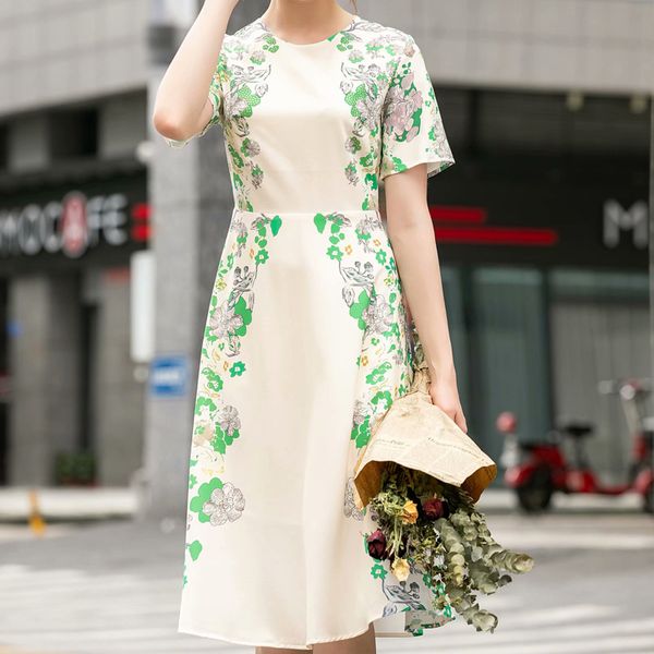 runway with short sleeves, medium length and pattern of elegant flowers retro temperament fair for women spring/summer high lyba, Black;gray
runway with short sleeves, medium length and pattern of elegant flowers retro temperament fair for women spring/summer high lyba, Black;gray