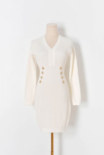 1205 2022 runway autumn brand same style sweater long sleeve v neck pullover pink black white kint womens clothes womens mingzhi, White;black
1205 2022 runway autumn brand same style sweater long sleeve v neck pullover pink black white kint womens clothes womens mingzhi, White;black