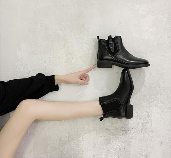 layer cowhide boots 2020 autumn and winter new leather low-tube black short boots british style round toe leather boots
layer cowhide boots 2020 autumn and winter new leather low-tube black short boots british style round toe leather boots