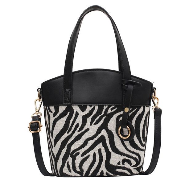 hh women classic designer shoulder bag women handbag crossbody lady temperament tote bag luxury shoulder strap shoulder bag
hh women classic designer shoulder bag women handbag crossbody lady temperament tote bag luxury shoulder strap shoulder bag