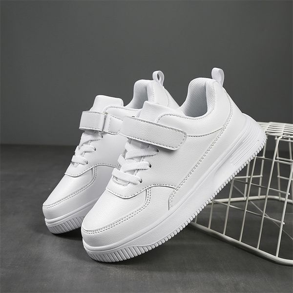 casual kids waterproof sneakers white flats antislip girls trainers classic fashion children leather shoes y201028, Black
casual kids waterproof sneakers white flats antislip girls trainers classic fashion children leather shoes y201028, Black
