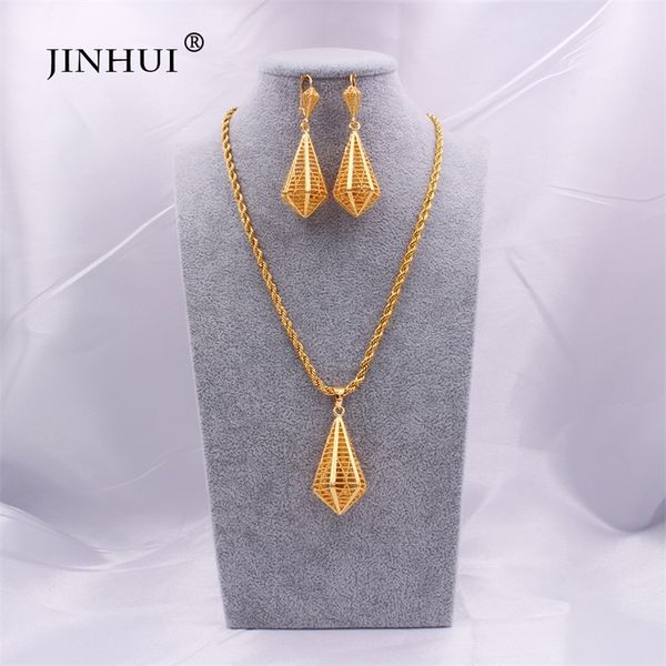 dubai luxury new 24k gold jewelry sets for women indian bridal ethiopia necklace earrings african indian wedding set wife gifts 201222, Slivery;crystal
dubai luxury new 24k gold jewelry sets for women indian bridal ethiopia necklace earrings african indian wedding set wife gifts 201222, Slivery;crystal