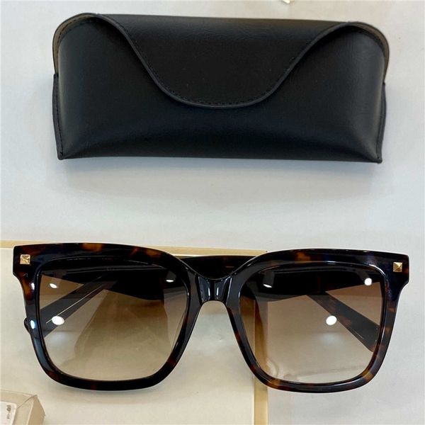 1893new women sunglasses butterfly frame plate full frame glasses inlaid with diamonds elegant classic glasses uv400 protective belt box, White;black
1893new women sunglasses butterfly frame plate full frame glasses inlaid with diamonds elegant classic glasses uv400 protective belt box, White;black