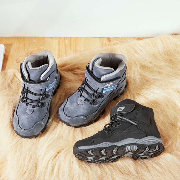 women's jinjiang 2020 autumn martin boots, new fashion sho, antiskid zhongda children's sho, Black;red
women's jinjiang 2020 autumn martin boots, new fashion sho, antiskid zhongda children's sho, Black;red