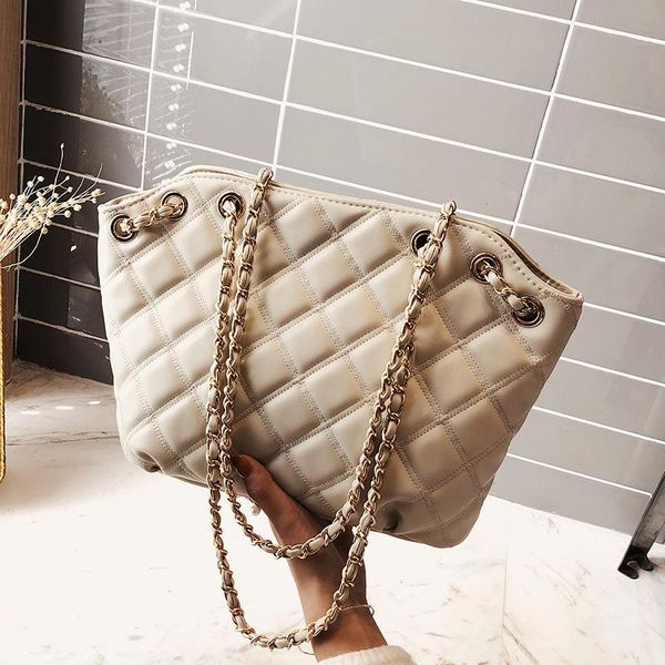 2020 женская рука sling crossbody сумки женщины кожа роскошные сумки конструктора женский messenger плеча мешок sac главная
2020 женская рука sling crossbody сумки женщины кожа роскошные сумки конструктора женский messenger плеча мешок sac главная