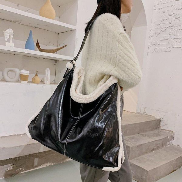 brand handbags 2020 winter new large-capacity tote bag fashion oil wax leather shoulder bag luxury designer ladies handbag
brand handbags 2020 winter new large-capacity tote bag fashion oil wax leather shoulder bag luxury designer ladies handbag