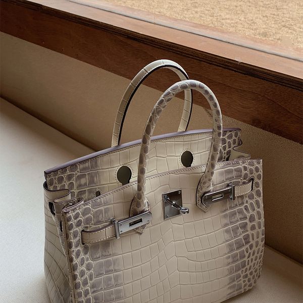 gaoding version himalaya white crocodile pattern hand-rub color first layer cowhide leather 30 birkin bag
gaoding version himalaya white crocodile pattern hand-rub color first layer cowhide leather 30 birkin bag