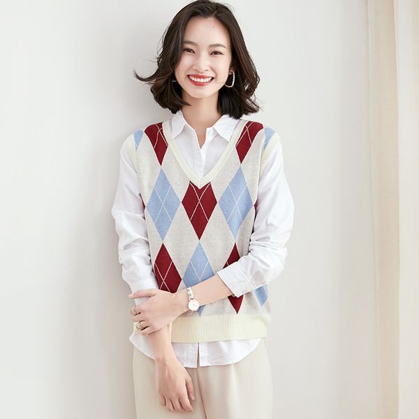 2021 new female knitted autumn/winter geometric pattern feminine fashion temper with low sleeves in v sweater vest ye6v, White;black
2021 new female knitted autumn/winter geometric pattern feminine fashion temper with low sleeves in v sweater vest ye6v, White;black