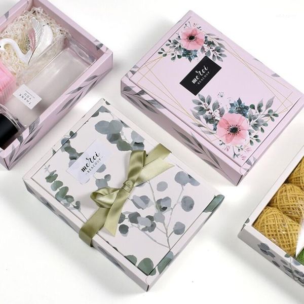 gift wrap 18x13x4cm 10pcs clamshell scented handmade soap nougat mooncake packaging silk towel socks folding paper box1
gift wrap 18x13x4cm 10pcs clamshell scented handmade soap nougat mooncake packaging silk towel socks folding paper box1