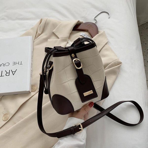 crossbody сумки для женщин 2020 высокого качества женщин конструктора кожа pu сумка женская большая емкость моды ведро мешок
crossbody сумки для женщин 2020 высокого качества женщин конструктора кожа pu сумка женская большая емкость моды ведро мешок