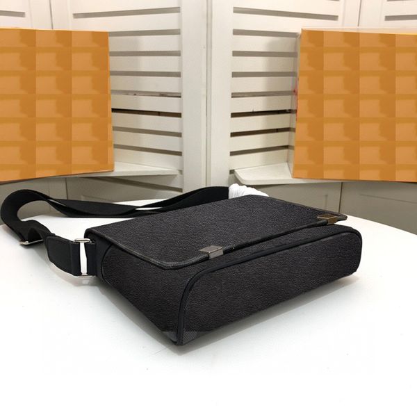 luxurys fashion shoulder bags messenger bag men floral and letter versatile interior zipper pocket mens crossbody bag luxurys designers bags
luxurys fashion shoulder bags messenger bag men floral and letter versatile interior zipper pocket mens crossbody bag luxurys designers bags