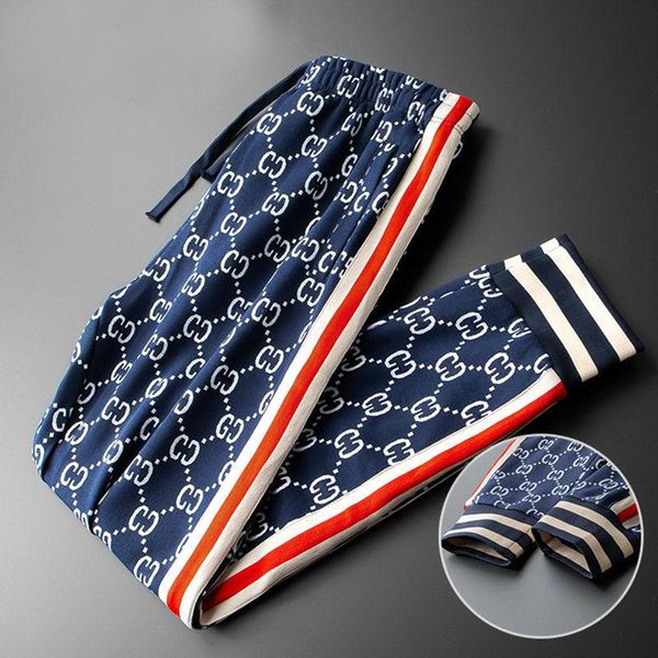 2020 new popular brand autumn and winter pants men's loose joker trend casual sports pants men's feet, Black
2020 new popular brand autumn and winter pants men's loose joker trend casual sports pants men's feet, Black
