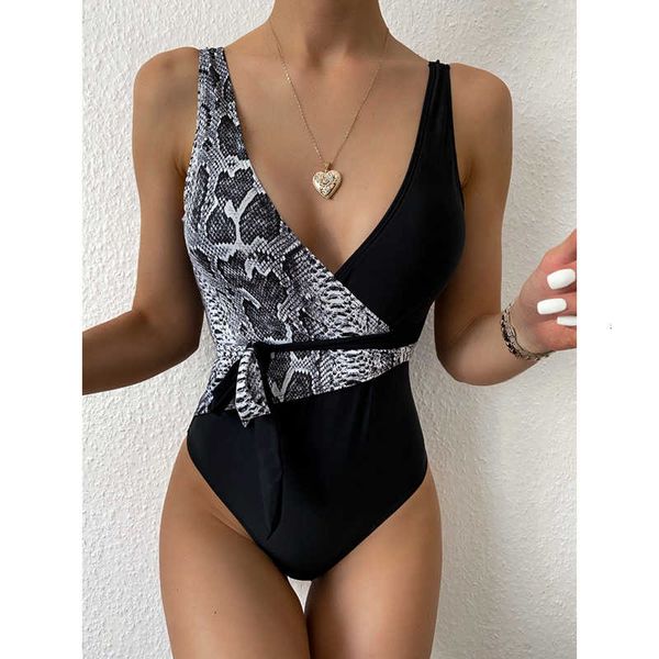 women's one piece bikini swimsuit fashion swimwear snake print lace up contrast color patchwork bathing suit with chest pad, White;black
women's one piece bikini swimsuit fashion swimwear snake print lace up contrast color patchwork bathing suit with chest pad, White;black