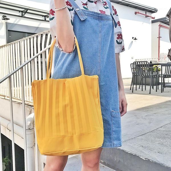 large capacity thai style bucket shooping bag eoc friendly reusable pleats tote handbags casual pleated shoulder bags1
large capacity thai style bucket shooping bag eoc friendly reusable pleats tote handbags casual pleated shoulder bags1