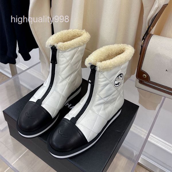dress shoes women's boots wool thick soled short high shoes autumn and winter thickened snow, Black
dress shoes women's boots wool thick soled short high shoes autumn and winter thickened snow, Black