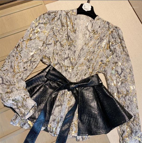 the new autumn 2020 stamping printed lantern sleeve chiffon shirt with long sleeves pu leather belt two-piece set1, White
the new autumn 2020 stamping printed lantern sleeve chiffon shirt with long sleeves pu leather belt two-piece set1, White
