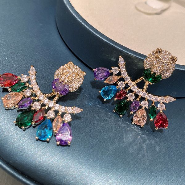 retro color earrings lion head earrings drop zircon tassel earrings women designer earring temperament crystal studs christmas presents, Golden
retro color earrings lion head earrings drop zircon tassel earrings women designer earring temperament crystal studs christmas presents, Golden