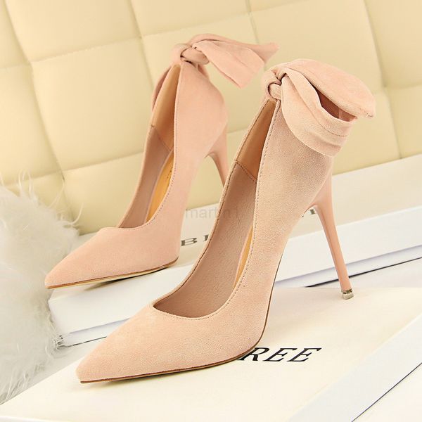 2022 women shoes red bottoms so kate styles .5cm high heels nude color genuine leather point toe pumps, Black
2022 women shoes red bottoms so kate styles .5cm high heels nude color genuine leather point toe pumps, Black