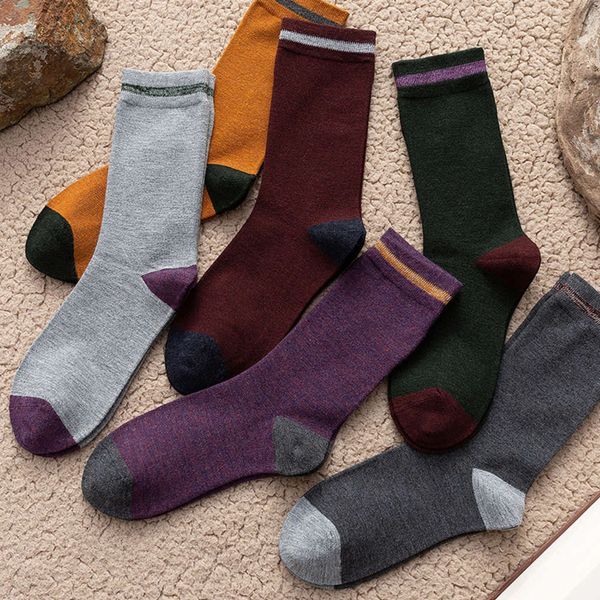 ultra fine cashmere women's autumn and winter warm socks, Black;white
ultra fine cashmere women's autumn and winter warm socks, Black;white