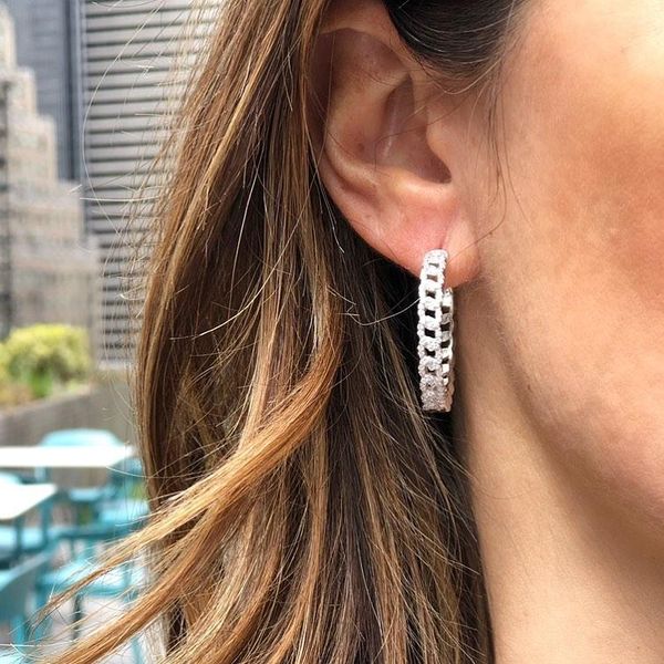 Fashion cuban chain shape hoop earring with 5A cz paved big round wedding earrings for women lady party jewelry wholesale, Silver
Fashion cuban chain shape hoop earring with 5A cz paved big round wedding earrings for women lady party jewelry wholesale, Silver
