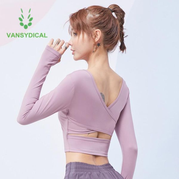yoga outfits 2021 v-neck sports workout cropped women gym shirts long sleeve cross open back home fitness t-shirts with padded, White;red
yoga outfits 2021 v-neck sports workout cropped women gym shirts long sleeve cross open back home fitness t-shirts with padded, White;red