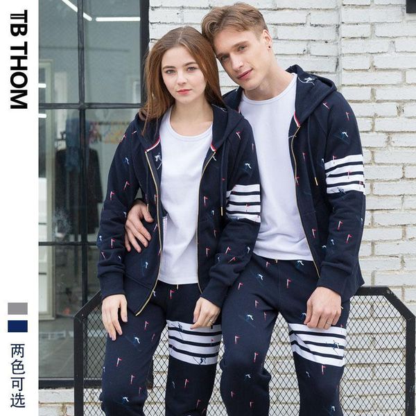 2020 men's hooded dyed jacket with skiing embroidery spring sport sweatshirts men cotton couple wear zipper hoodies male1, Black;brown
2020 men's hooded dyed jacket with skiing embroidery spring sport sweatshirts men cotton couple wear zipper hoodies male1, Black;brown