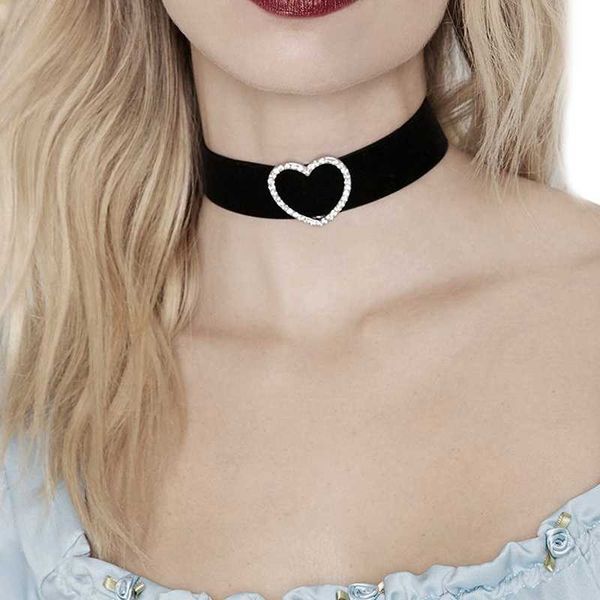 женщины ювелирные изделия сердце diamante пряжка на черном choker ожерелье velvet, Golden;silver
женщины ювелирные изделия сердце diamante пряжка на черном choker ожерелье velvet, Golden;silver
