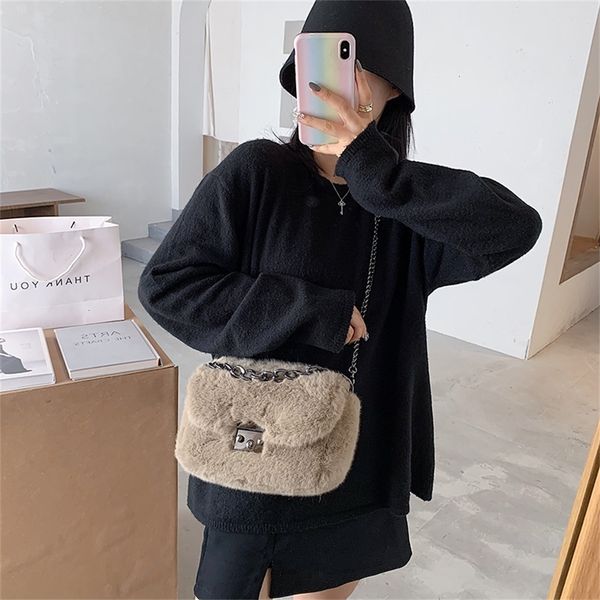 vintage chain plush women shoulder bags designer handbag luxury faux fur crossbody messenger bag female small purse 2020 winter
vintage chain plush women shoulder bags designer handbag luxury faux fur crossbody messenger bag female small purse 2020 winter