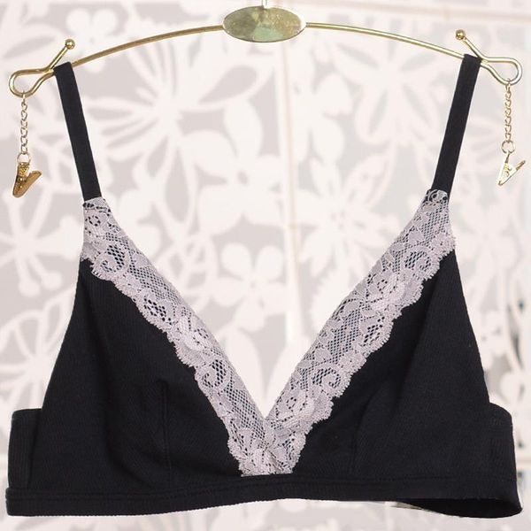 women lace cotton patchwork bra wire v neck breathable ladies bras adjusted straps back closure female everyday underwear1, Red;black
women lace cotton patchwork bra wire v neck breathable ladies bras adjusted straps back closure female everyday underwear1, Red;black