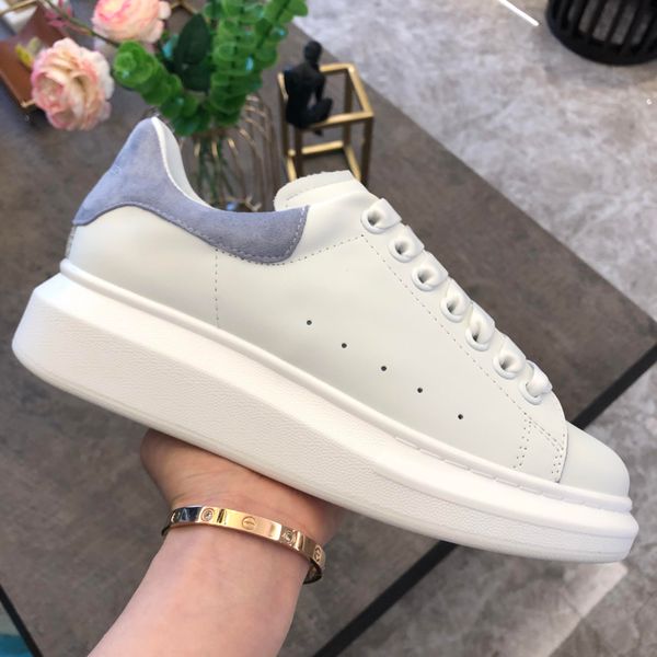 2020 casual shoes womens mens trainers white leather platform shoes flat chaussures de sport zapatillas suede sneakers
2020 casual shoes womens mens trainers white leather platform shoes flat chaussures de sport zapatillas suede sneakers