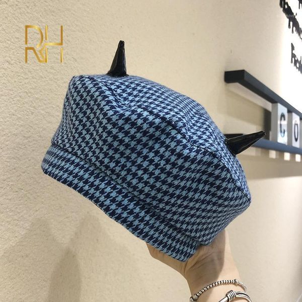 classical plaid beret hats painter cap for women french berets fashion streetwear cap female with adjustable rope rh1, Blue;gray
classical plaid beret hats painter cap for women french berets fashion streetwear cap female with adjustable rope rh1, Blue;gray