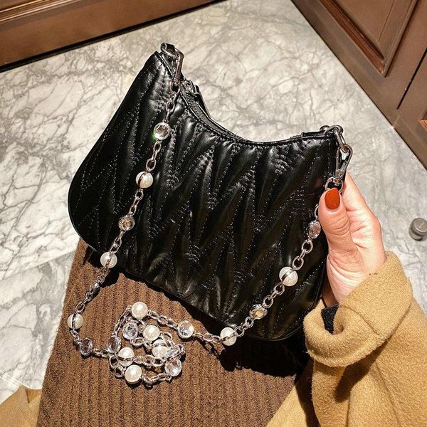 shoulder bags fashion pearl chain pu leather crossbody for women 2021 women's designer messenger bag 6908
shoulder bags fashion pearl chain pu leather crossbody for women 2021 women's designer messenger bag 6908