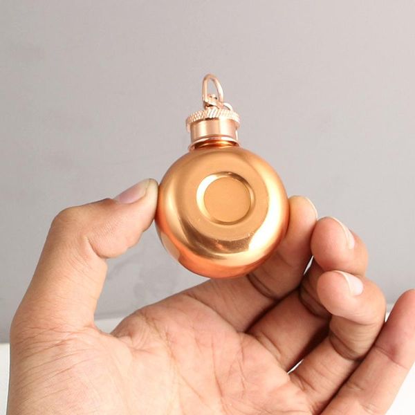 1oz stainless steel hip flask with keychain round pocket hip flask travel portable mini whiskey hip flasks gift vt1717
1oz stainless steel hip flask with keychain round pocket hip flask travel portable mini whiskey hip flasks gift vt1717